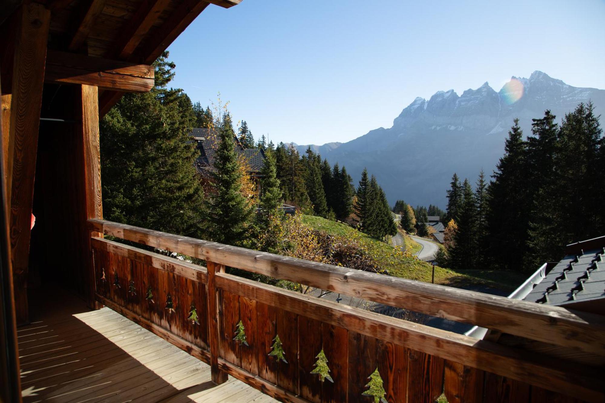 Big Luxury With Amazing View Chalet